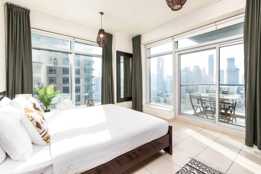 Stylish 2br In Burj Views In The Heart Of Downtown Dubai